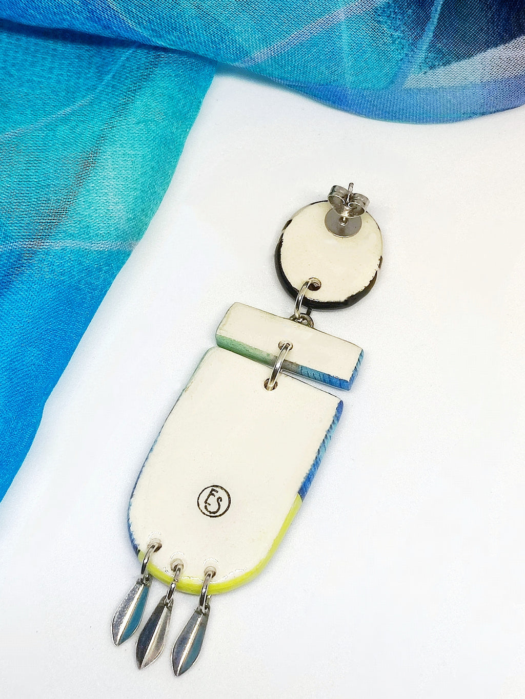 Boucles Cyan (grand format)