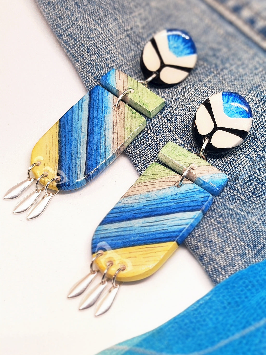 Boucles Cyan (grand format)